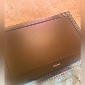 Hisense 20” flat screen tv